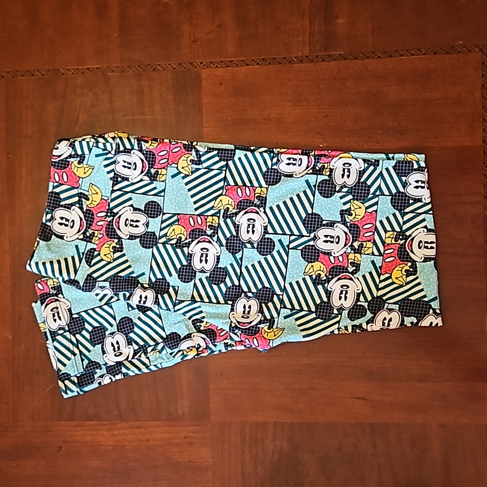 LuLaRoe Disney Mickey Leggings One Size